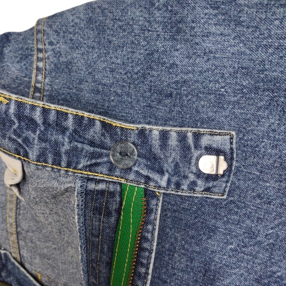 Vintage 90s Tommy Hilfiger  Medium-Dark Wash Denim Jean Shorts Juniors Size 13 - Picture 7 of 13